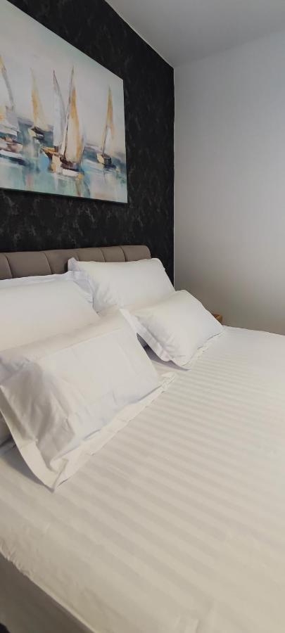 קרק Apartment Denis מראה חיצוני תמונה